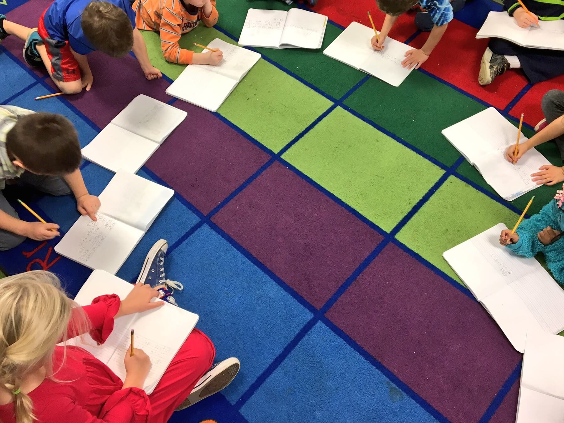 Combination classes? Multi-age classes? Whatever you call them, they're a challenge! See how Catherine Reed structures her K/1 classroom and makes it work!