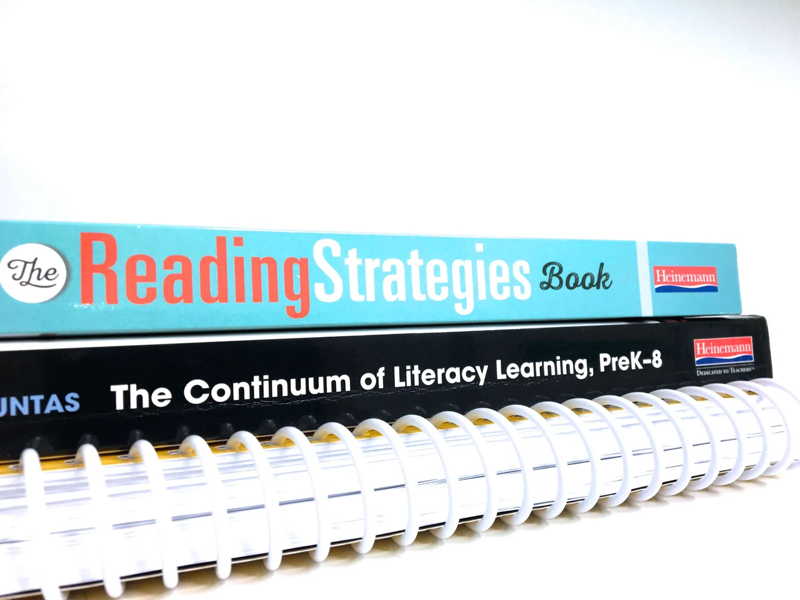 Guided Reading offers students intentional reading instruction with texts that are just a little too hard! From lesson planning to benchmarking students to word work activities, check out these awesome ideas to make Guided Reading work! 
