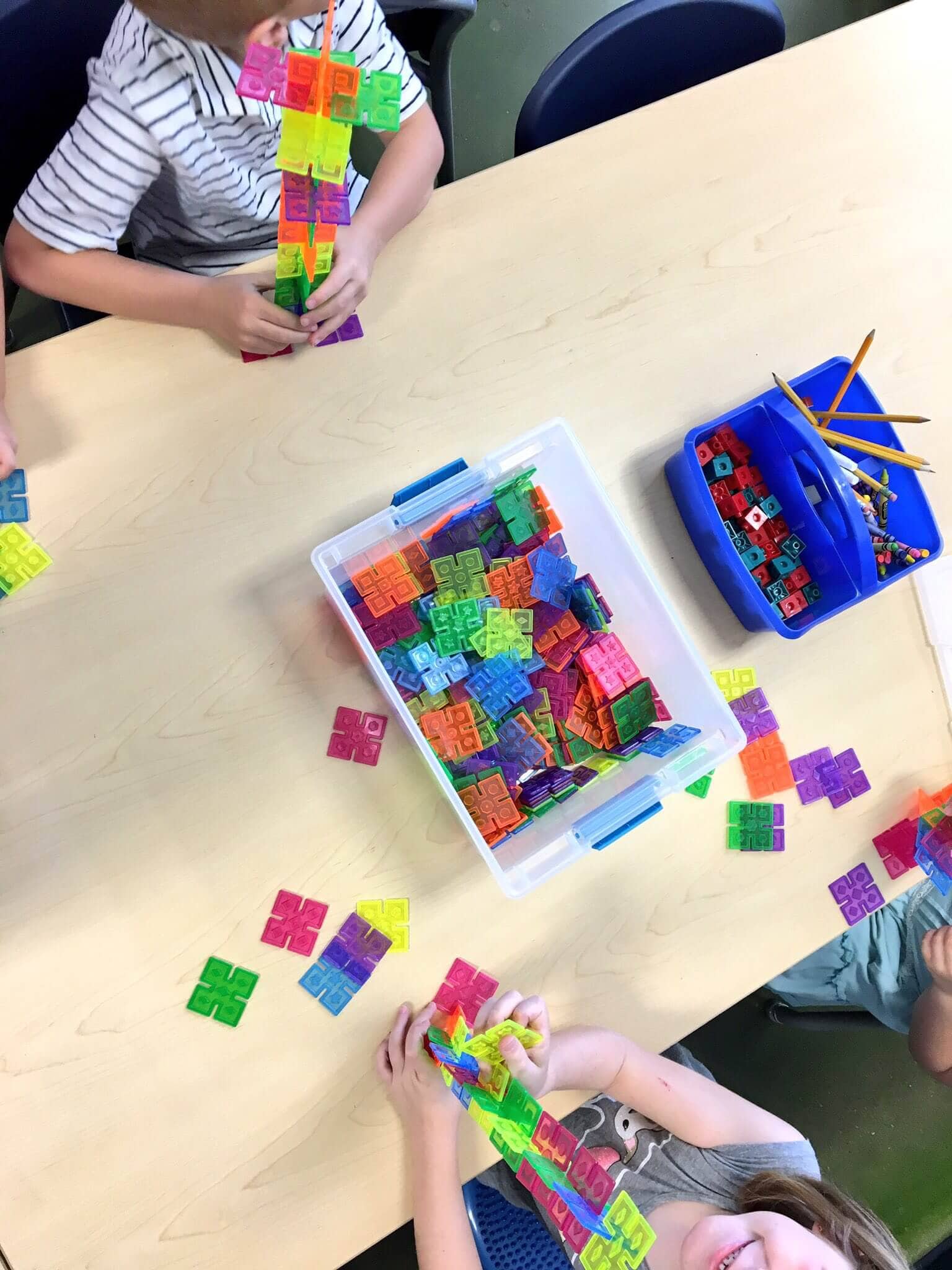 Build play and exploration into your day with Morning Tubs! I love this paperless morning “work” alternative is a perfect way to build social skills and get students excited about the day! 