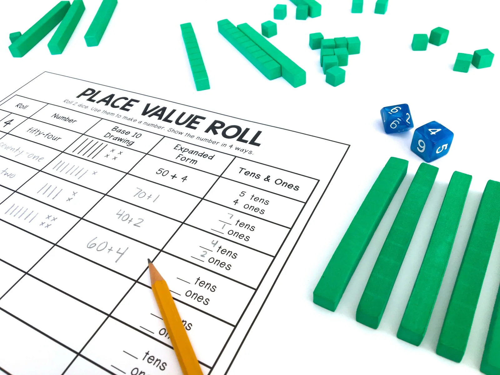 Overwhelmed by math centers? Check out these SIMPLE ideas for create predictable patterns and routines that allow for streamlined planning! 